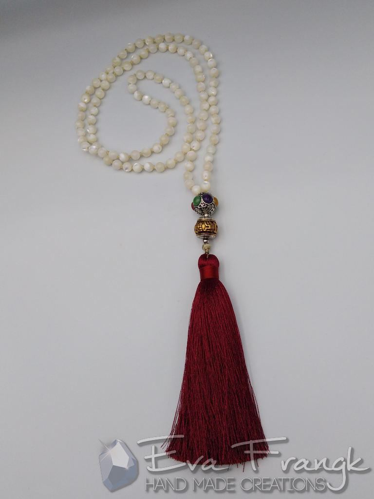 001M-EVAFRANGK-MALA-LEYKO-FILNTISI-METAKSI-8 EvaFrangk