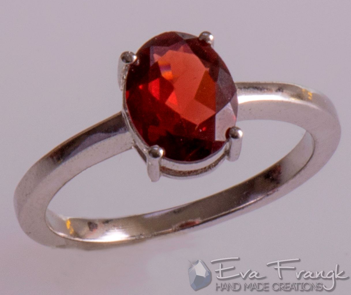 010SR-EVAFRANGK-DAXTYLIDI-KOKINOS-GRANATIS-MONOPETRO-2 EvaFrangk