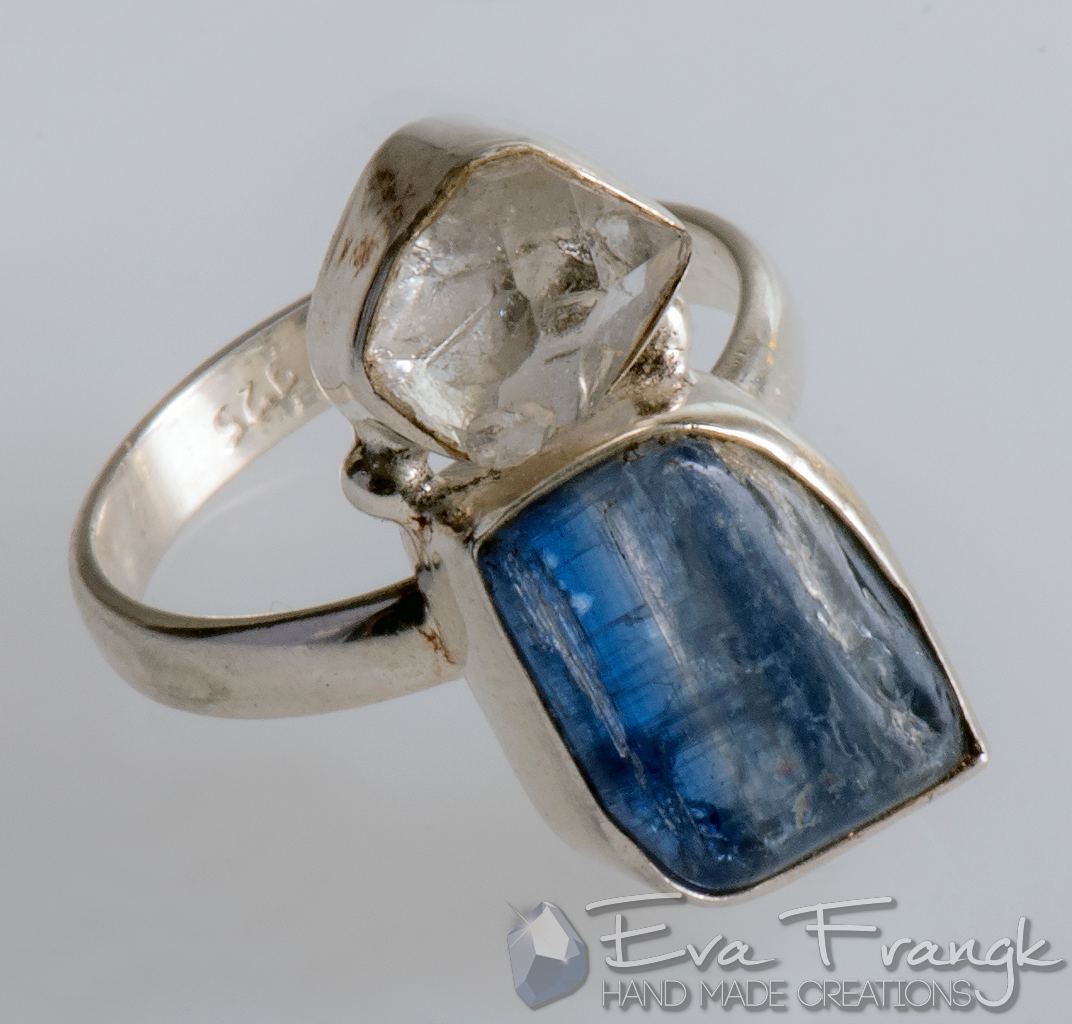 014SR-EVAFRANGK-DAXTYLIDI-HERKIMER-DIAMOND-KYANITIS-1 EvaFrangk