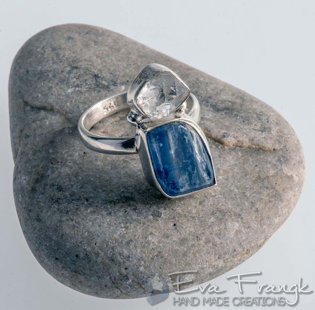 014SR-EVAFRANGK-DAXTYLIDI-HERKIMER-DIAMOND-KYANITIS-2 EvaFrangk