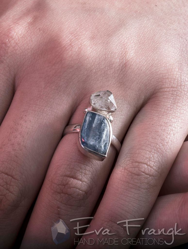 014SR-EVAFRANGK-DAXTYLIDI-HERKIMER-DIAMOND-KYANITIS-5 EvaFrangk