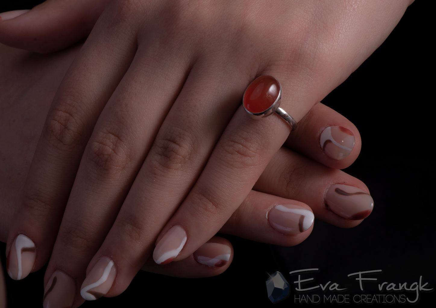 020SR-EVAFRANGK-DAXTYLIDI-KORNEOLI-MONOPETRO-4 EvaFrangk