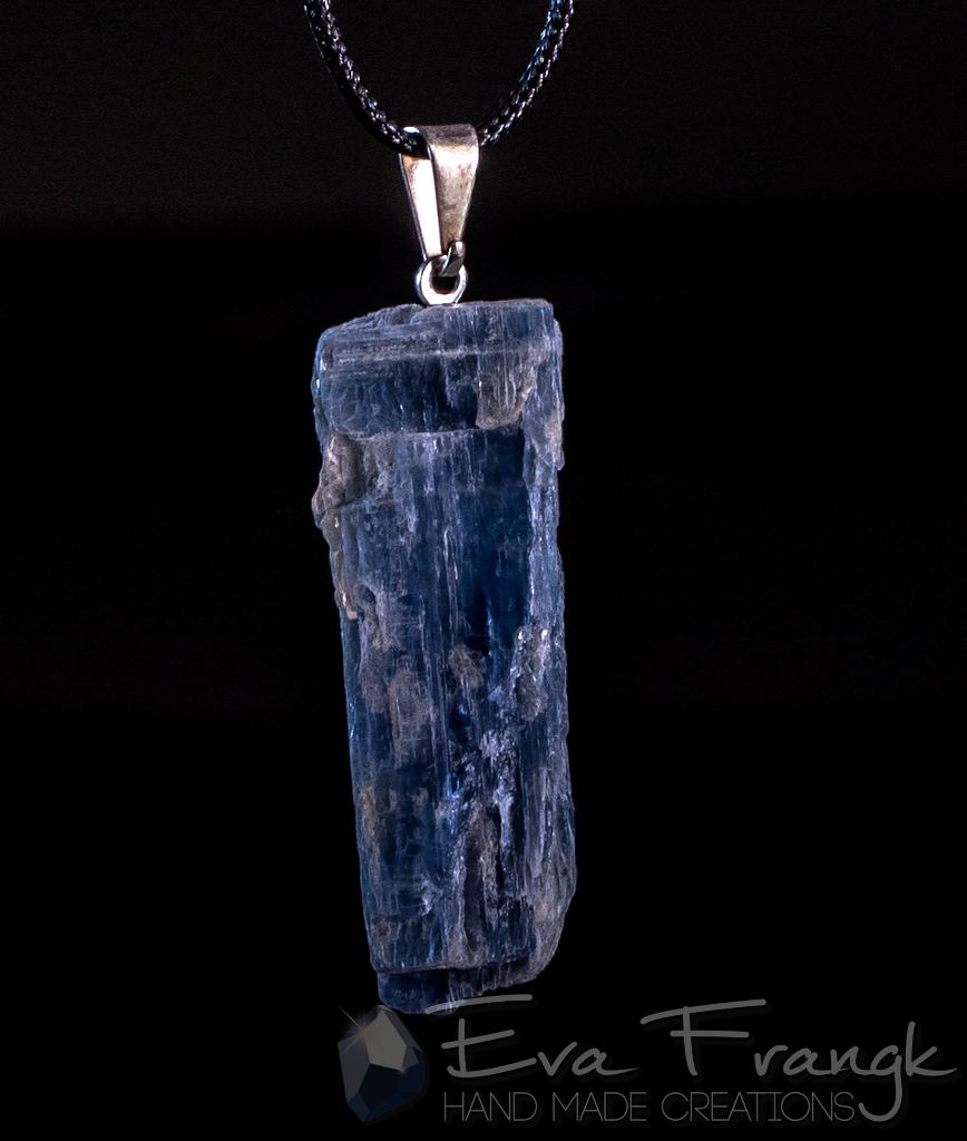 035E-EVAFRANGK-MENTAGION-FILAXTO-KYANITIS-1 EvaFrangk