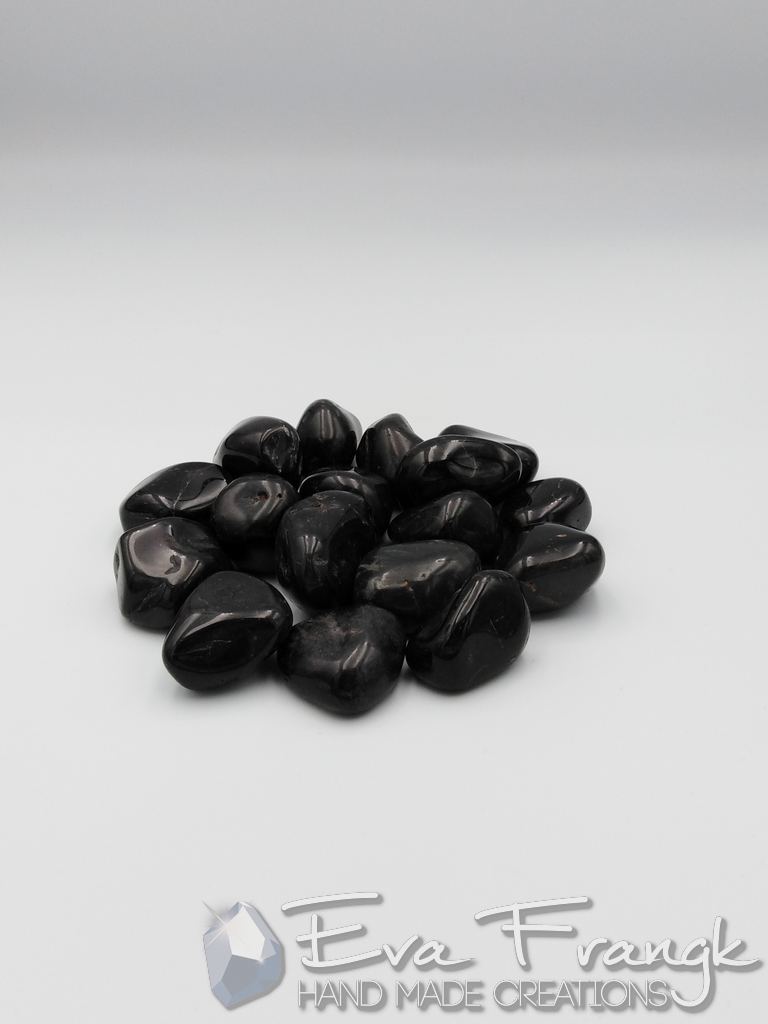 007GQ-EVAFRANGK-MAYROS-ONYXAS-MPAROK-BOTSALO-GYALISMENO-3 EvaFrangk