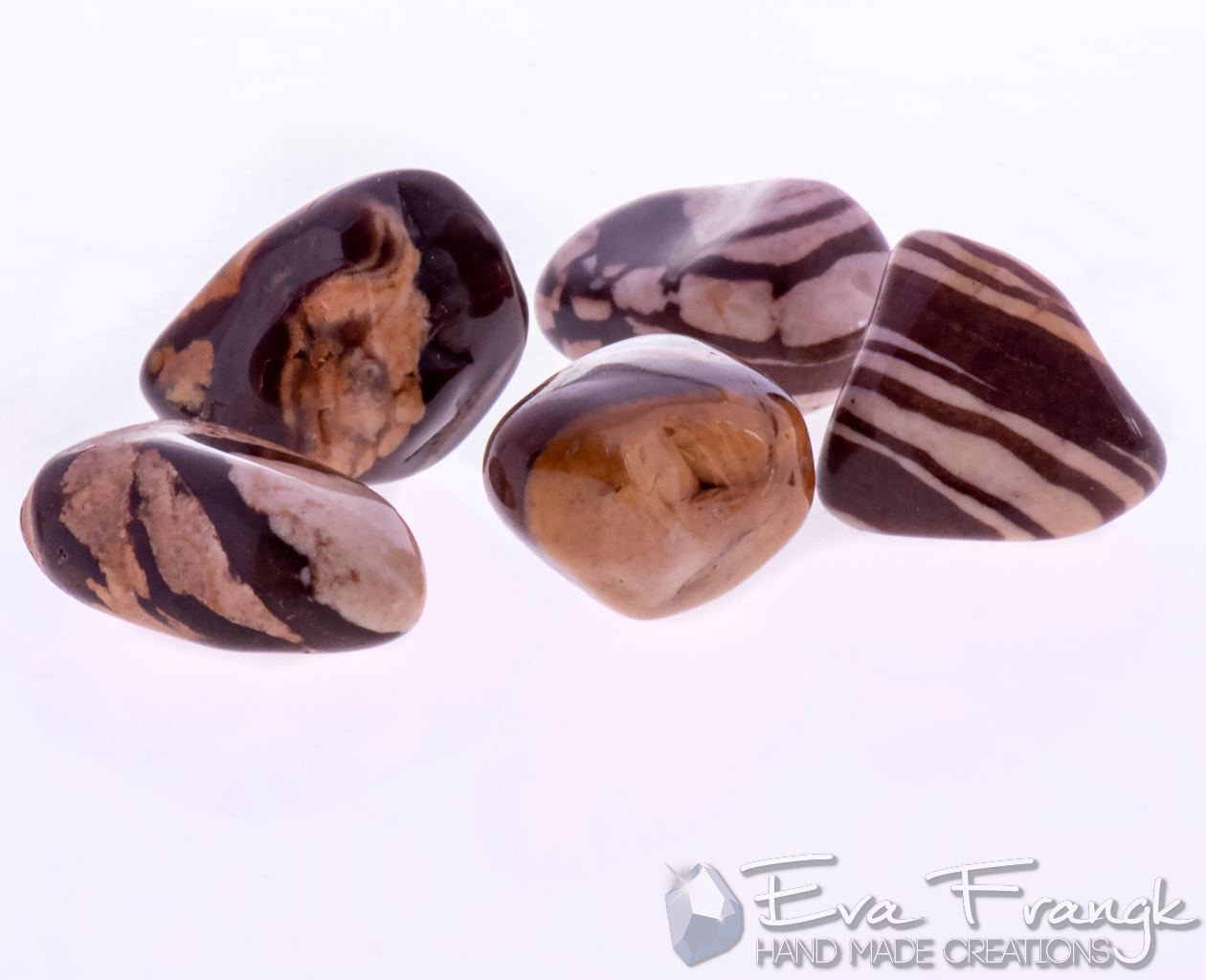 017GQ-EVAFRANGK-IASPIS-MOKA-MOKAITIS-MPAROK-BOTSALO-GYALISMENO-1 EvaFrangk