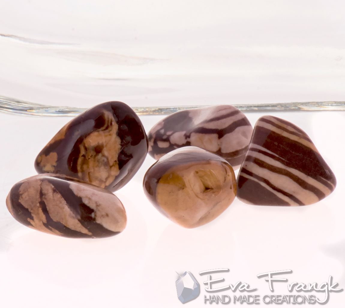 017GQ-EVAFRANGK-IASPIS-MOKA-MOKAITIS-MPAROK-BOTSALO-GYALISMENO-2 EvaFrangk