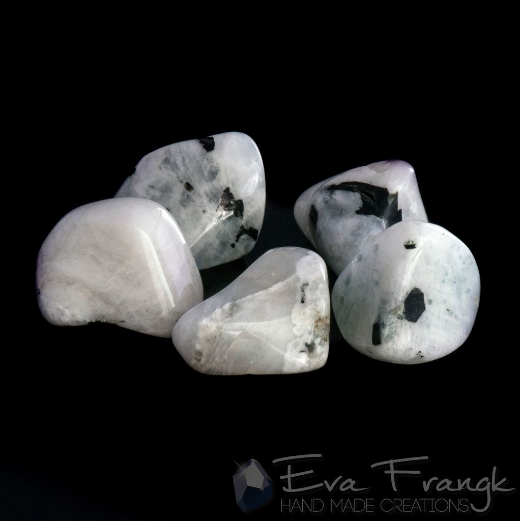 028GQ-EVAFRANGK-FEGGAROPETRA-MPAROK-BOTSALO-GYALISMENO-4 EvaFrangk