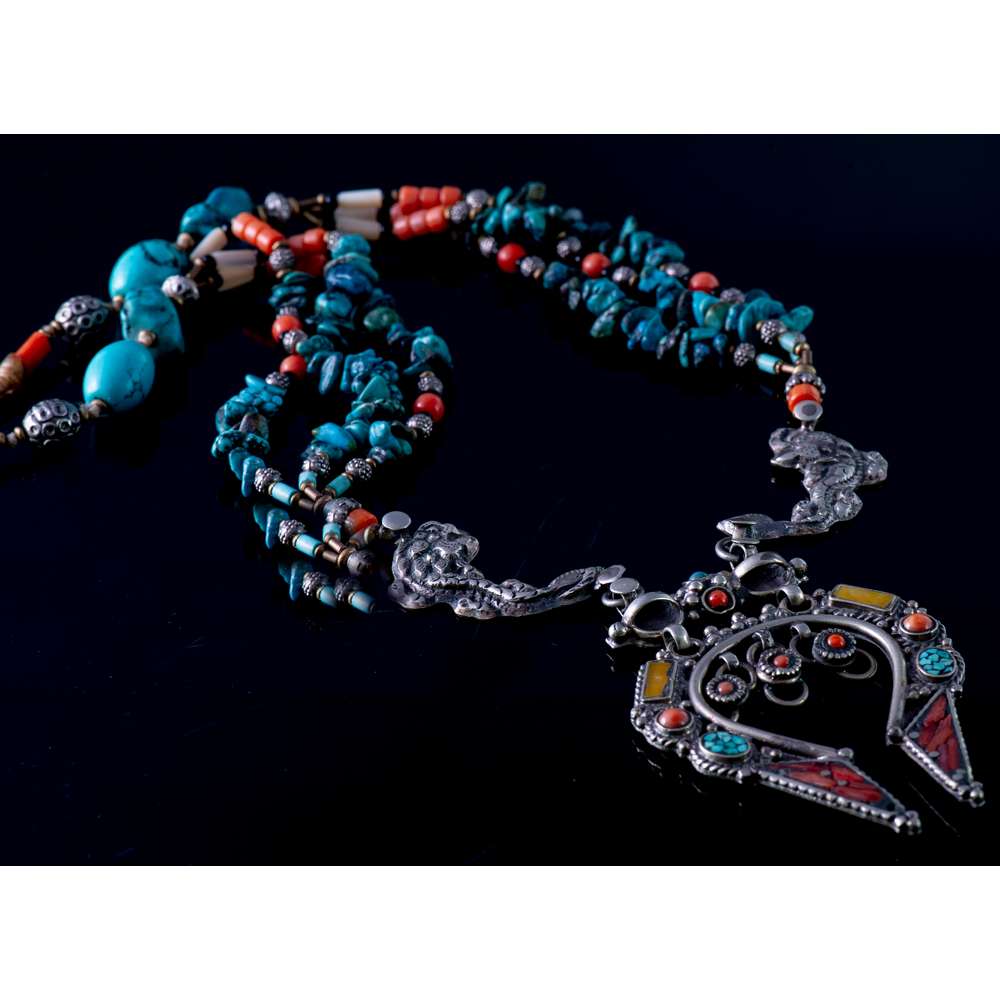 002R-EVAFRANGK-KOLIE-KORALI-TYRKOYAZ-MPOXO-5 Handmade Necklace with turquoise, coral and silver elements