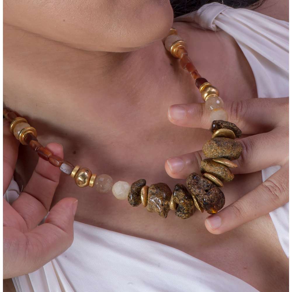 004R-EVAFRANGK-KOLIE-KEXRIMPARI-KERATO-KALSITIS-XRYSO-5 Χειροποίητο κολιέ με ακατέργαστο κεχριμπάρι και χρυσά στοιχεία