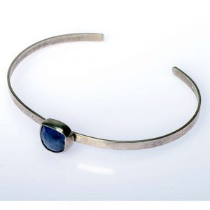 Χειροποίητο Ασημένιο βραχιόλι με ζαφείρι
