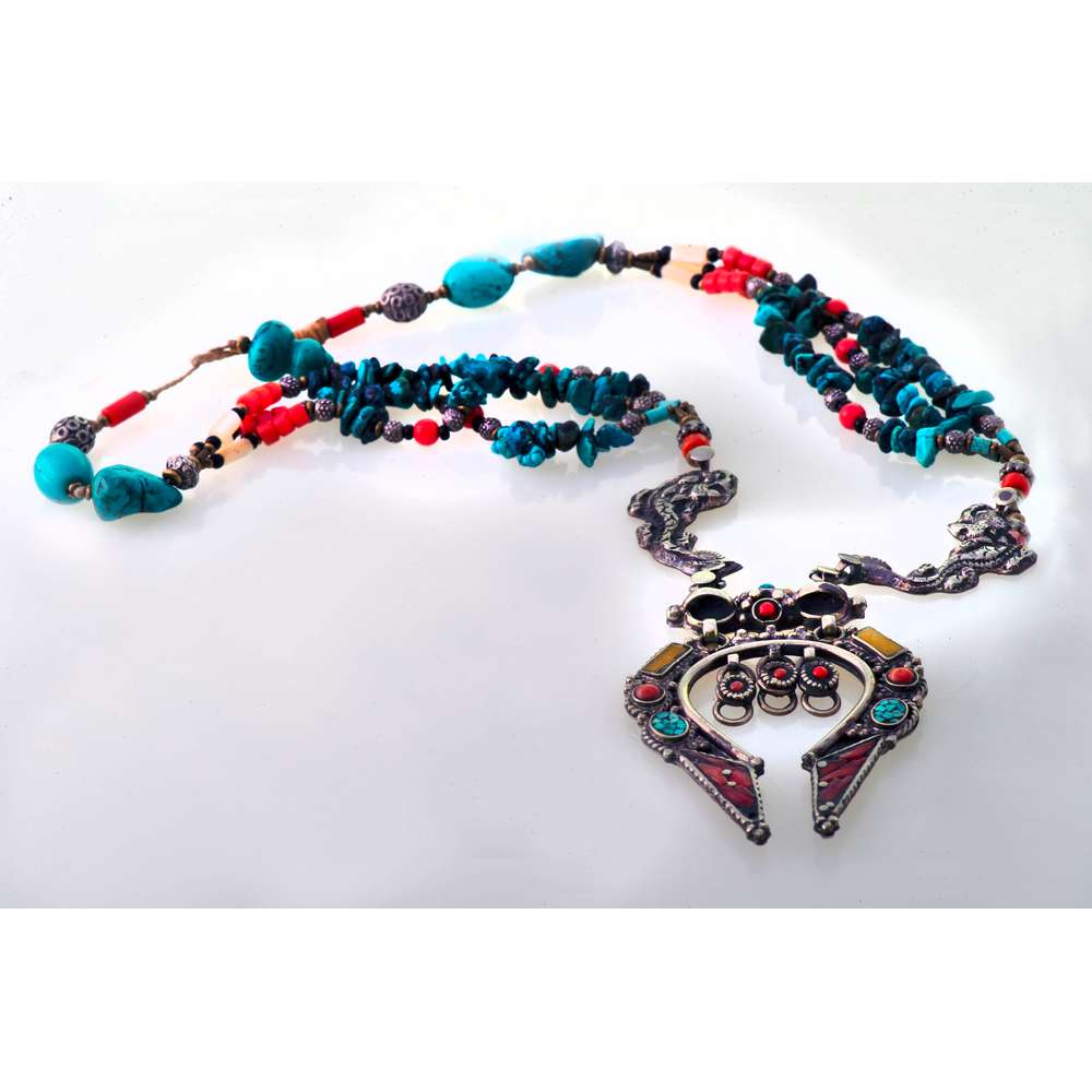 _DSC2985 Handmade Necklace with turquoise, coral and silver elements