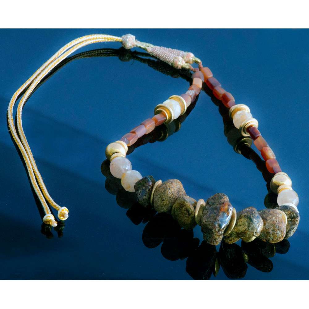 _DSC3298 Χειροποίητο κολιέ με ακατέργαστο κεχριμπάρι και χρυσά στοιχεία