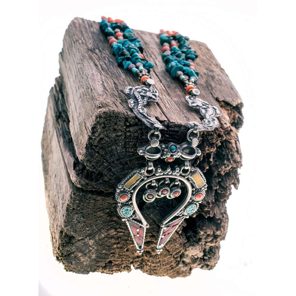 _DSC6975 Handmade Necklace with turquoise, coral and silver elements