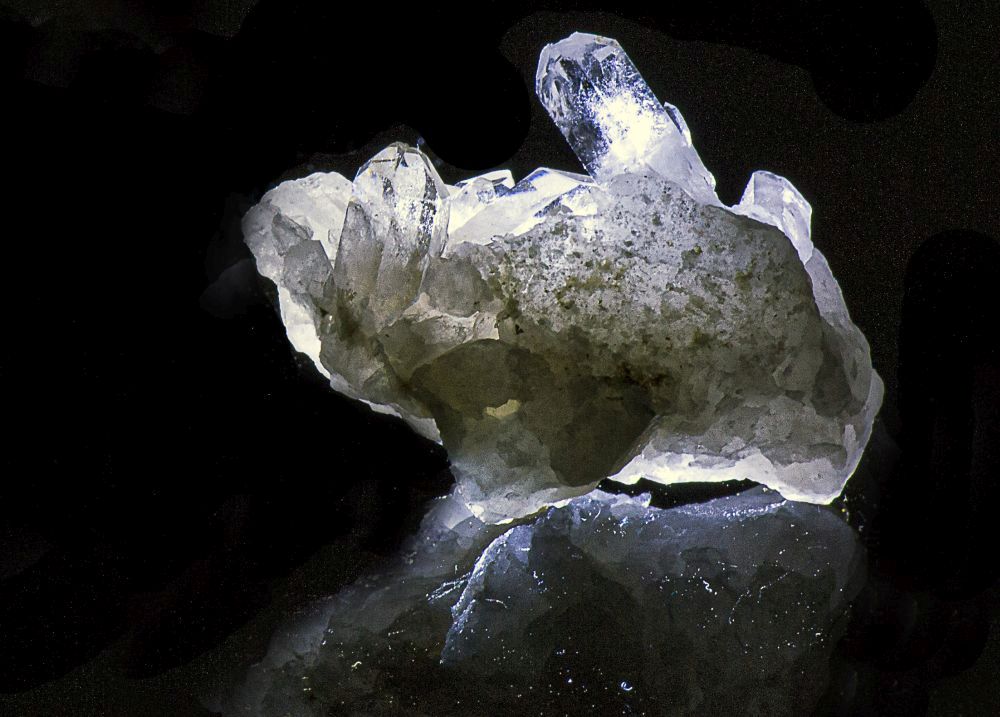 02RAF EVAFRANGK CRYSTAL XALAZIAS 6 1 02RAF EVAFRANGK CRYSTAL XALAZIAS 6 1