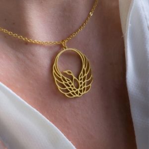 132SN EVAFRANGK MENTAGION POYLI TIS FOTIAS XRYSO 1