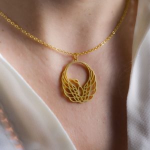 132SN EVAFRANGK MENTAGION POYLI TIS FOTIAS XRYSO 2