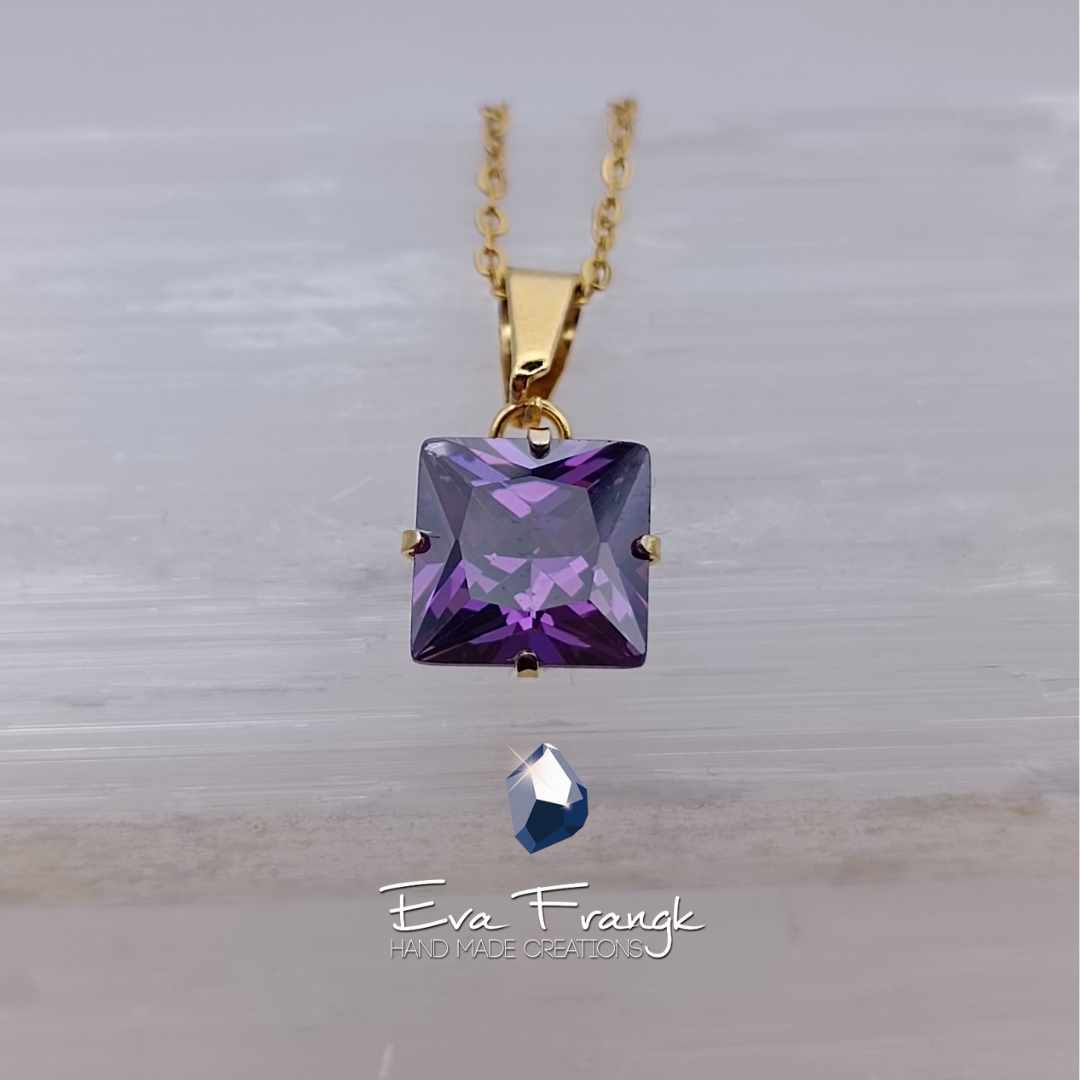 87 Σετ μενταγιόν - σκουλαρίκια με κρύσταλλο στο χρώμα του Αμέθυστου