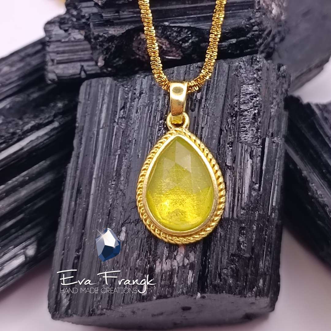 179 Μενταγιόν με Περίδοτο (Peridot)