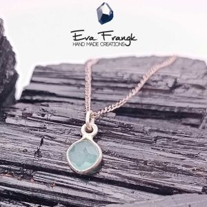 Μενταγιόν με Μπλε χαλκηδόνιο (Chalcedony blue sky)  Ασήμι 925 βαθμών Διαστάσεις 8mm